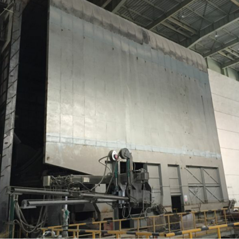 Ang pugon ng kuryente ay ganap na nakapaloob na hood